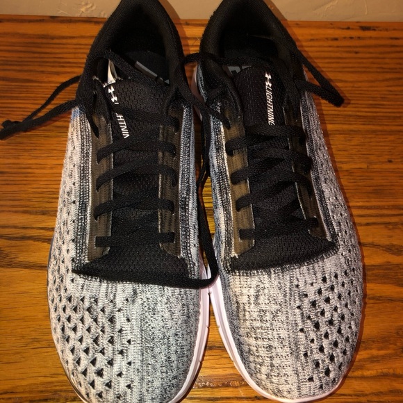 Men’s Under Armour lightening 2 - Picture 2 of 4